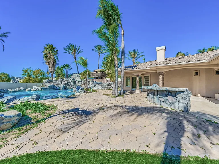 18675 Quail Hill Dr — Photo 11