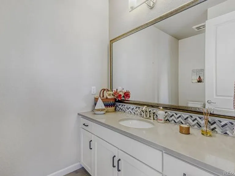 8214 Superior Cir — Photo 39