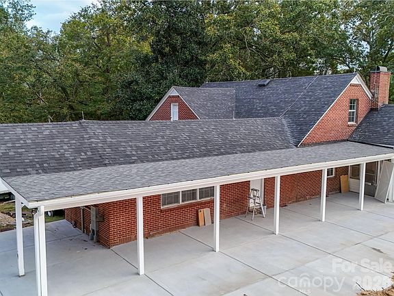 2nd image of 3980 Fish Pond Rd