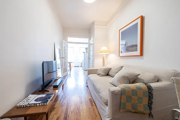 Rented by Brick&Mortar | media 6