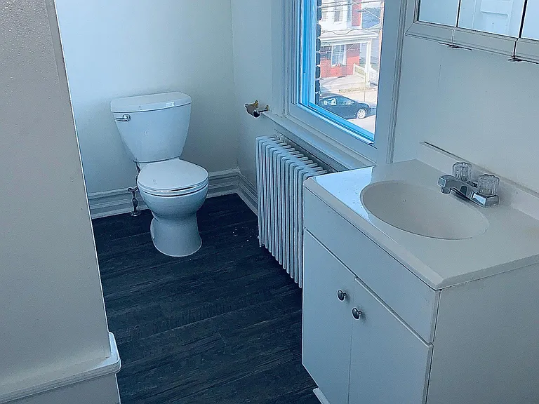 337 Chestnut St #3 — Photo 7