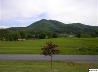 4036 W Old Valley Rd, Sevierville, TN 37862