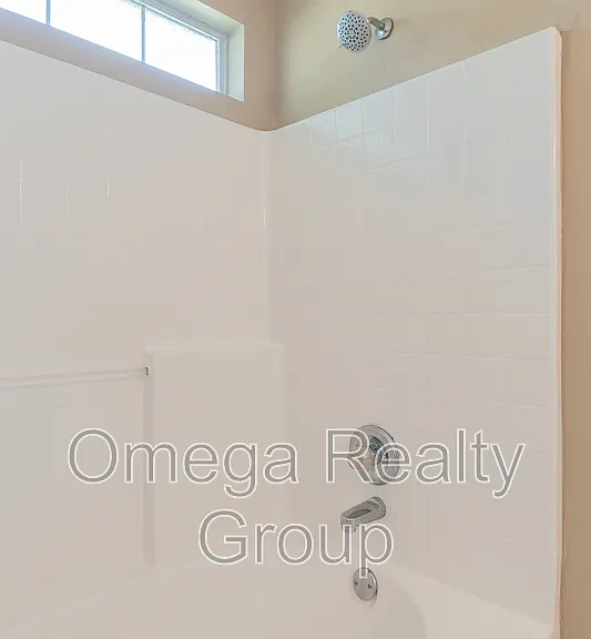 2022 Edgewood Dr — Photo 17