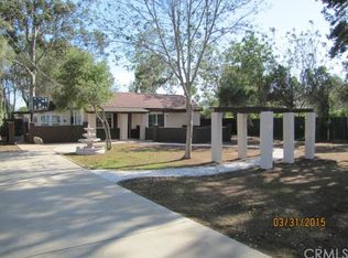 10962 Cypress Ave, Riverside, CA 92505