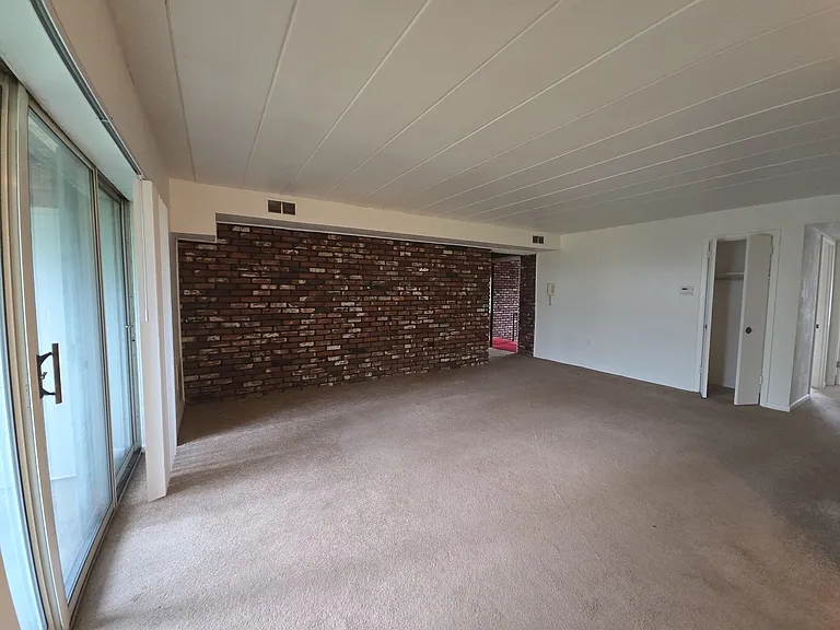 Olympia Park Apartments 1 and 2 Bedroom Units Available THIS SUMMER! — Photo 19
