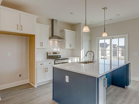 3rd image of 3100 Patcham Dr #3100