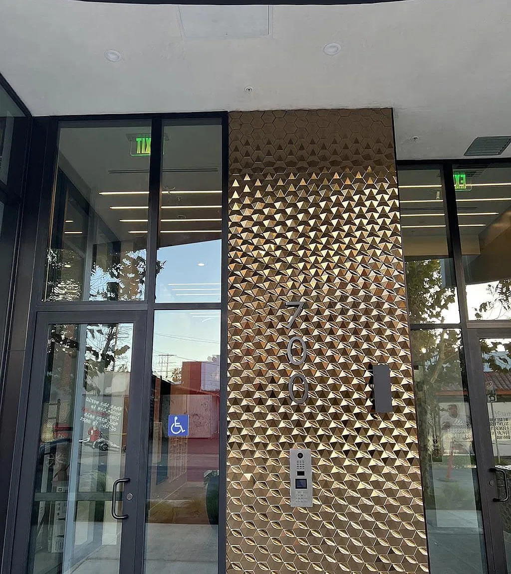 The Melrose — Photo 4