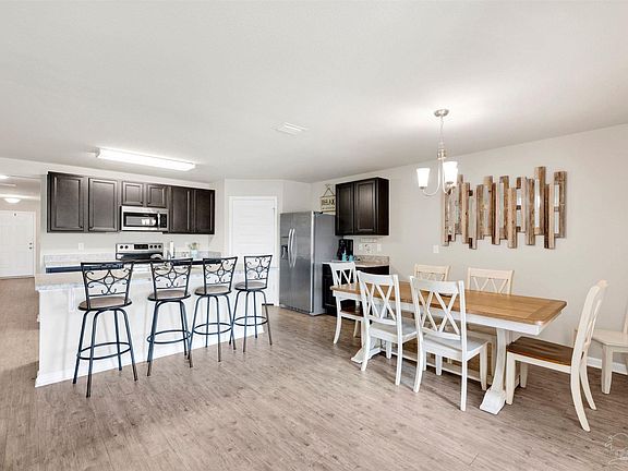 5th image of 1607 Abbey Loop