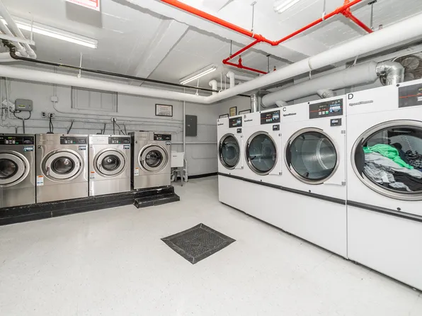 2271 Knapp Street image 24 of 24