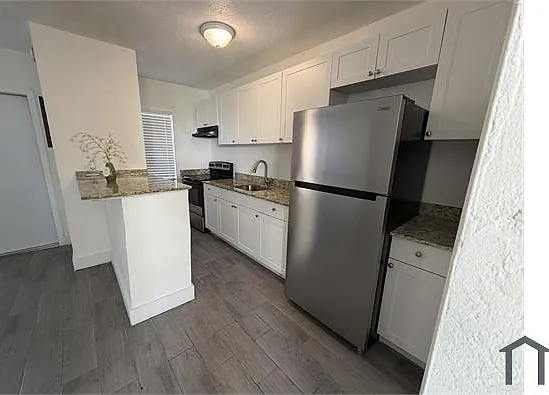 1 bed, 500 sqft, $1,450 — Photo 2
