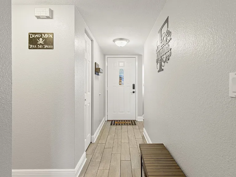 5817 Park St N #406 — Photo 14