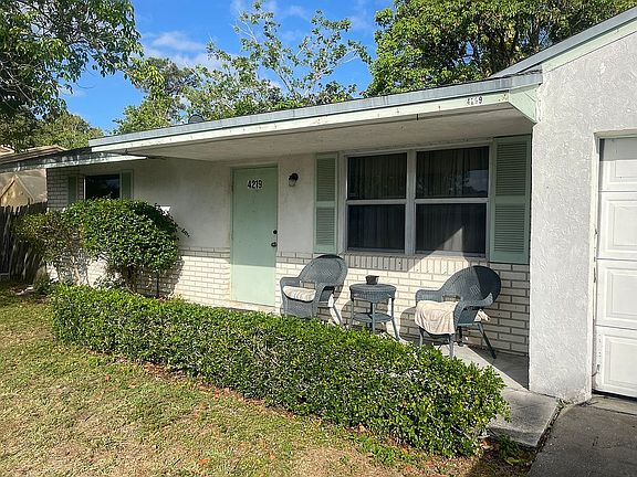 3rd image of 4219 Centurian Cir