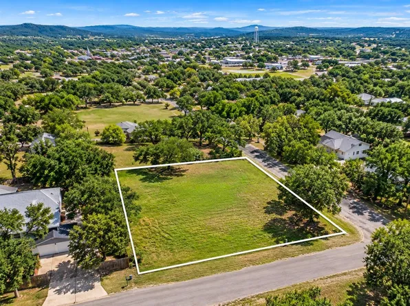 110 George Dolson, Blanco, TX 78606