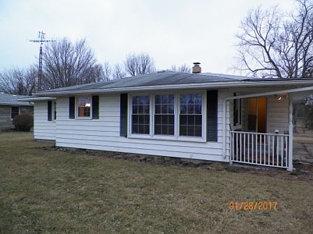 1st image of 101 N Orchard Dr