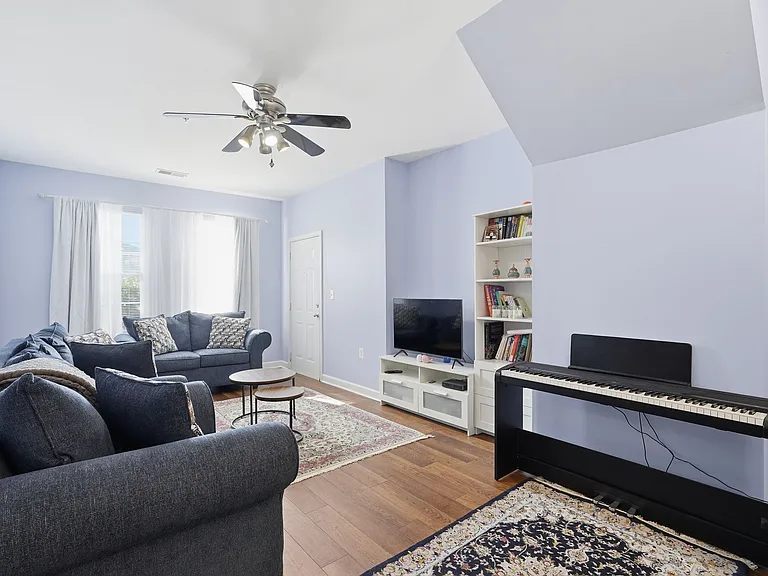 42393 Goldenseal Sq — Photo 8
