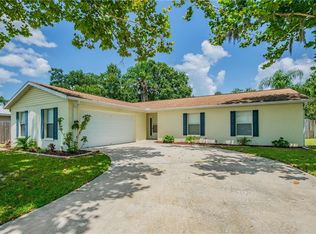 4012 Highgate Dr, Valrico, FL 33594