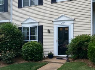 203 Wedgewood Way, Sandy Springs, GA 30350