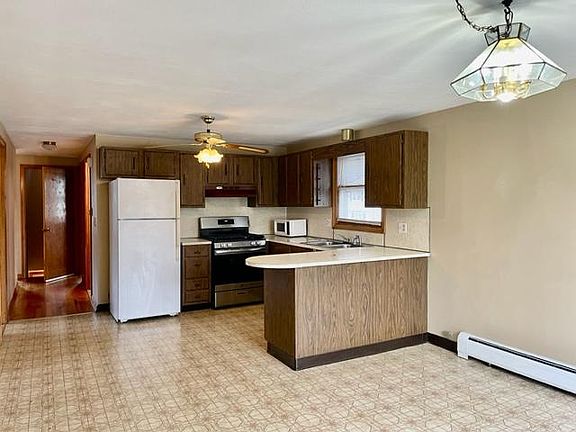 2nd image of 4 Miano Dr