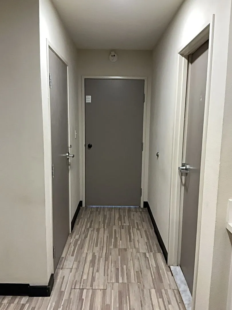 Inviting Cozy Studio With 1 Bath In Barstow! — Photo 2