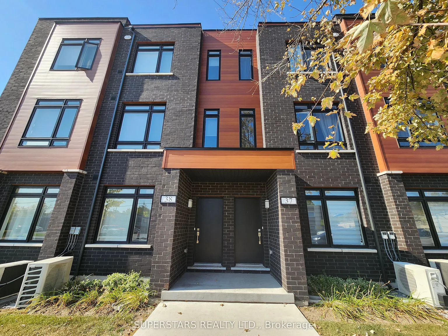 2 bed, $2,700 — Photo 2