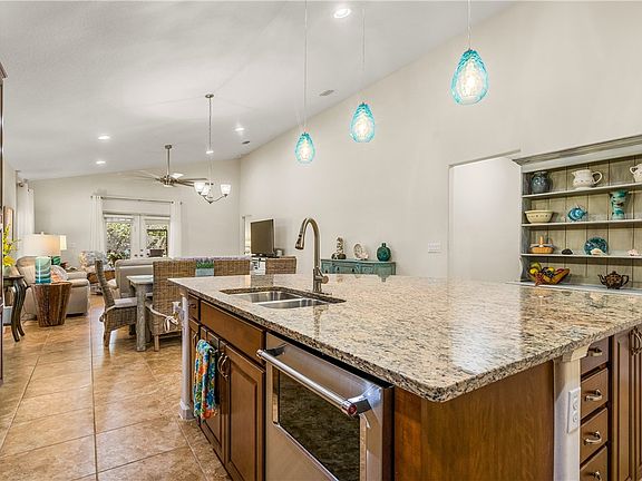 5th image of 3396 Burlington Pl