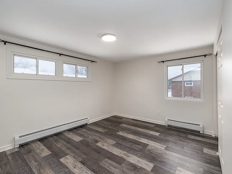 415 S Main St #13 — Photo 8