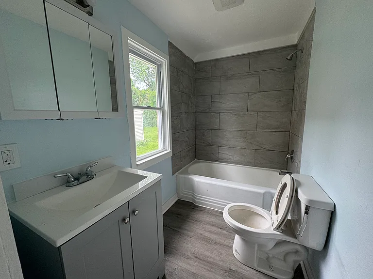 295 Glenwood Ave #2 — Photo 6