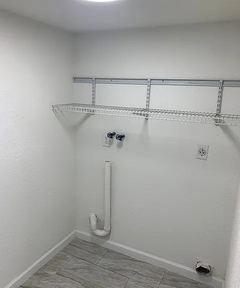 11460 Summerwinds Ct #11460 — Photo 18
