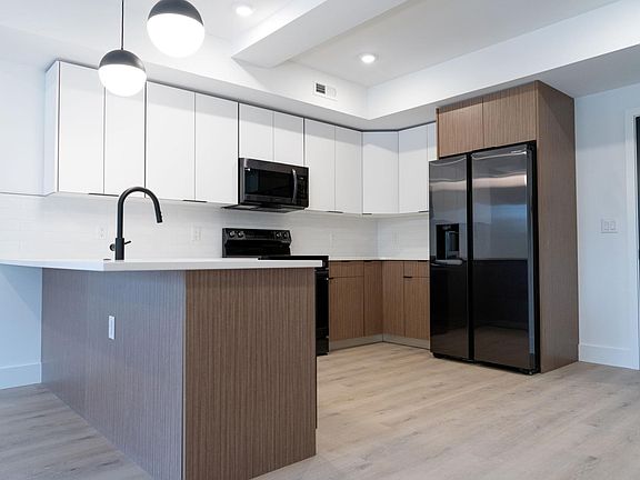 5th image of 1103 S 47th St #D