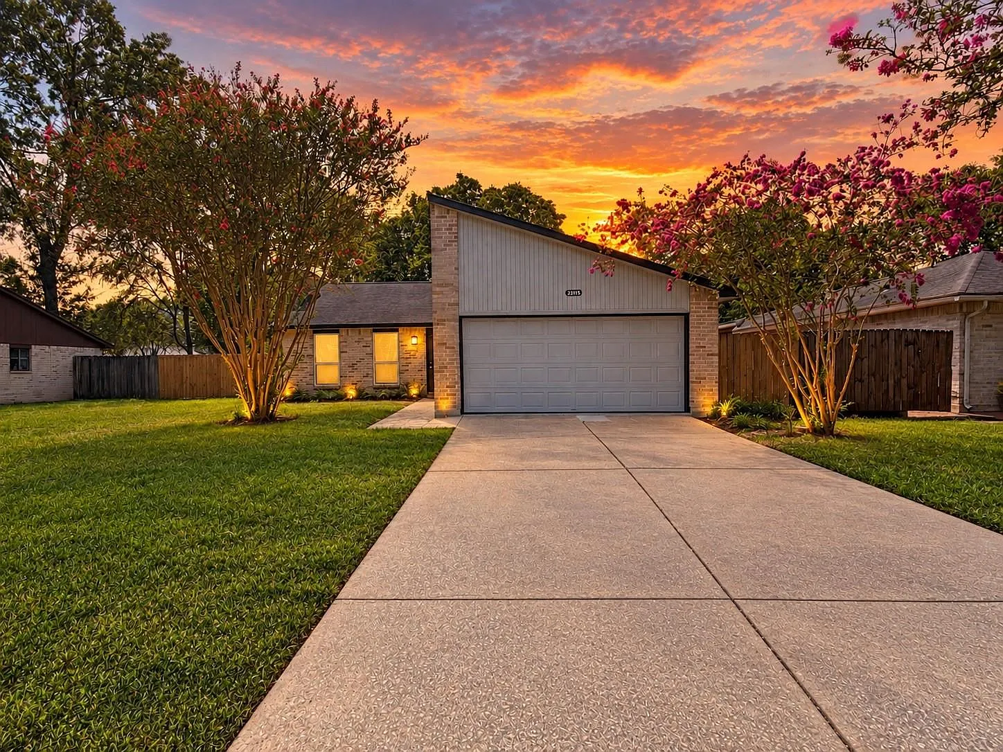 4 bed, 2.0 bath, 1500 sqft, $2,303 — Photo 1