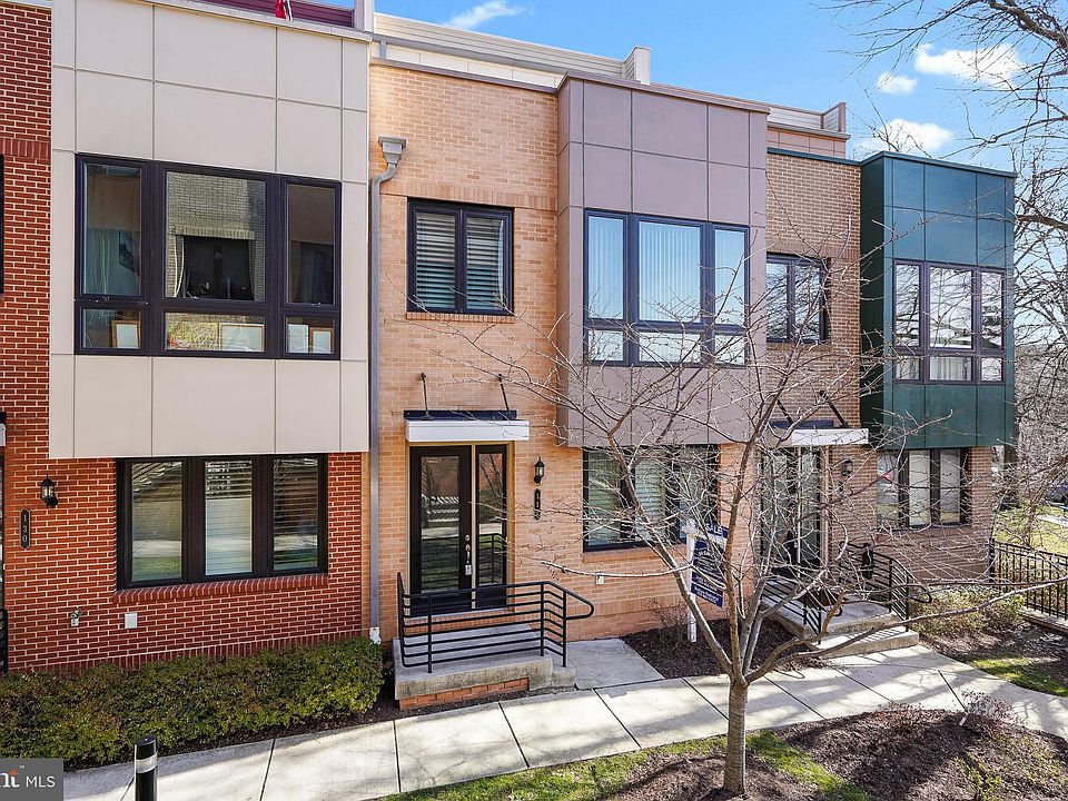 1st image of 132 Cambria Walk