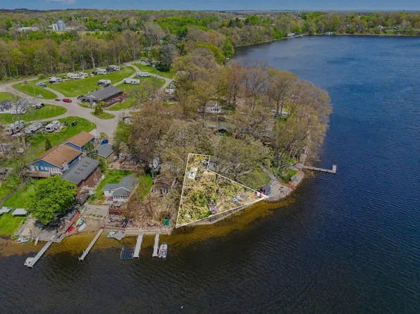 12391 Bair Lake St, Jones, MI 49061