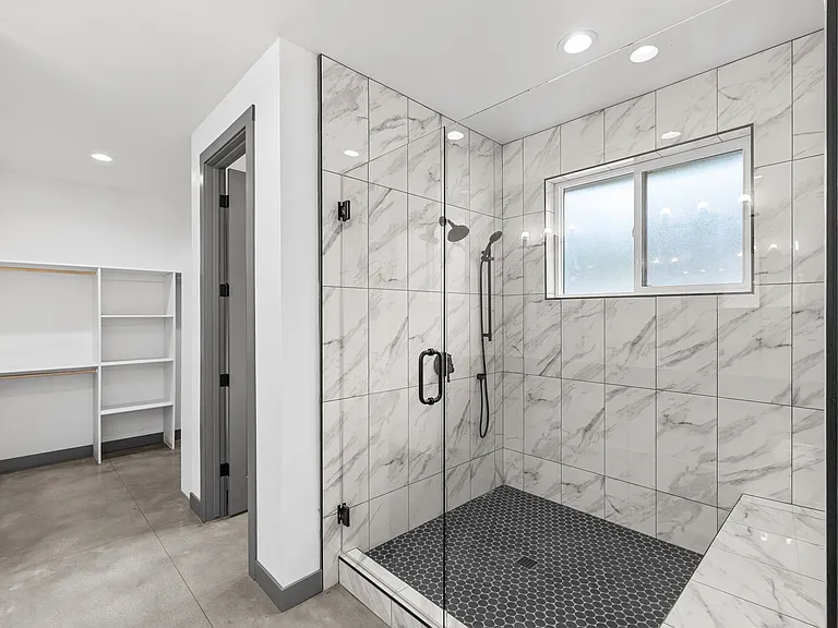 2471 N Strawberry Way — Photo 4
