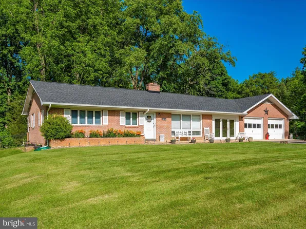 18310 Manor Church Rd, Boonsboro, MD 21713