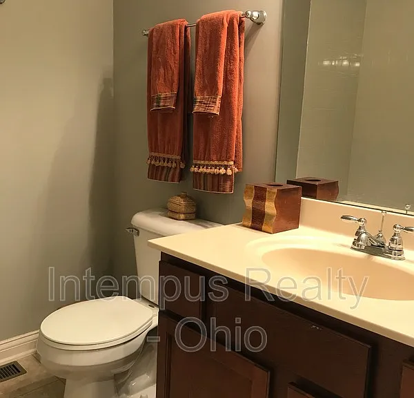 5081 Dinard Way — Photo 32
