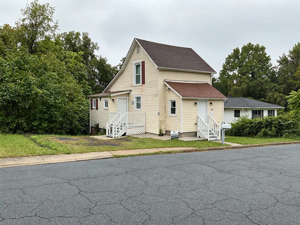 329 Jackson St