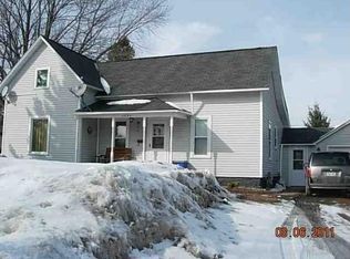 1304 E 9th St, Merrill, WI 54452