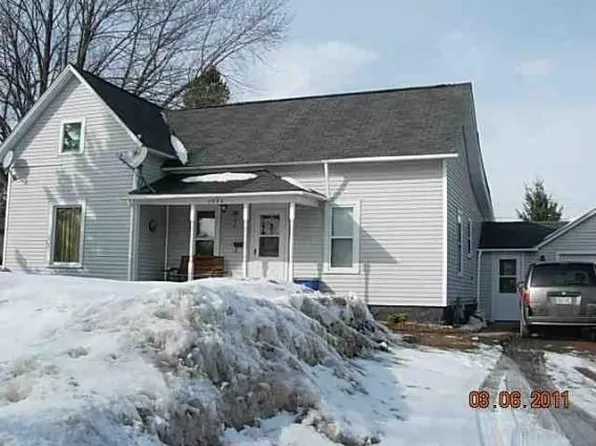 1304 E 9th St, Merrill, WI 54452