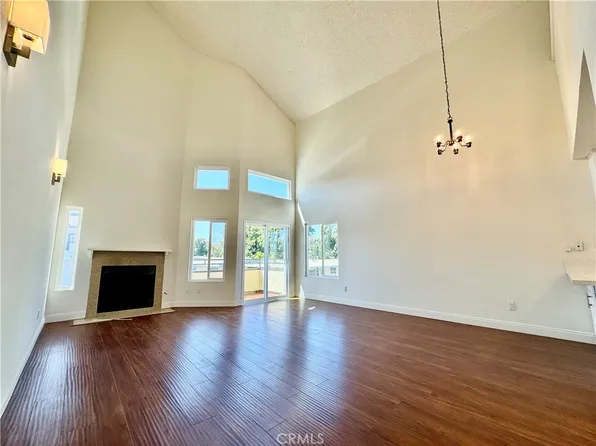 11722 Avon Way APT 202, Los Angeles, CA 90066