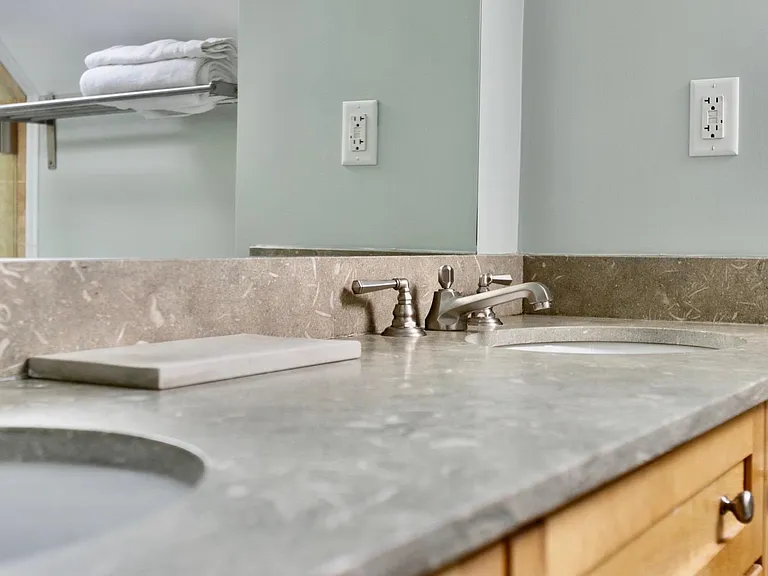 26 Adams St #4 — Photo 14