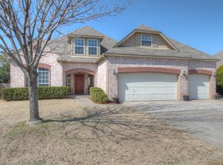 712 N Laurel Ave, Broken Arrow, OK 74012