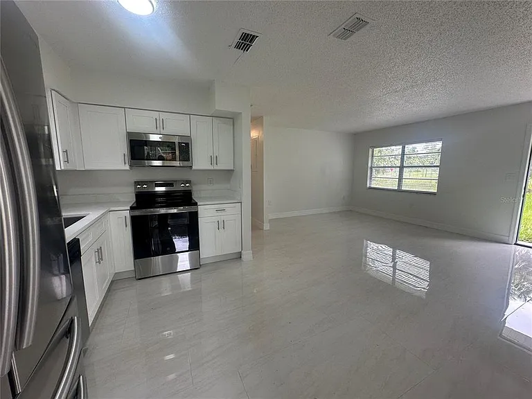 25527 Antler St — Photo 6