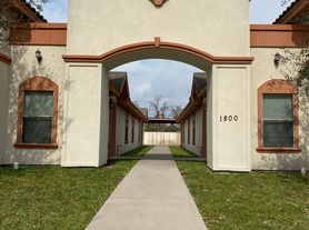 1800 W Douglas St, Pharr, TX