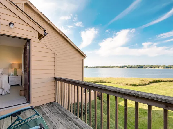 68 W Water St #19, Sag Harbor, NY 11963