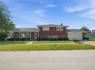 1103 E 166th Pl, South Holland, IL 60473