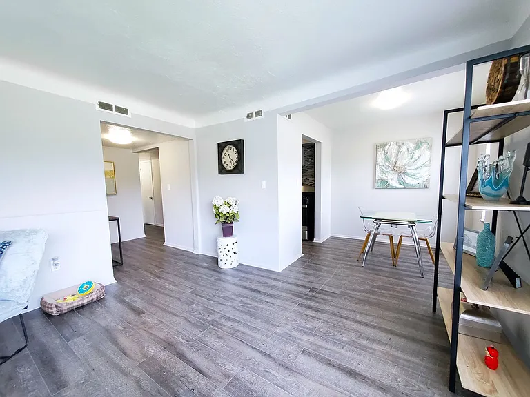 Smartland Lee-Mustang Apartments — Photo 23