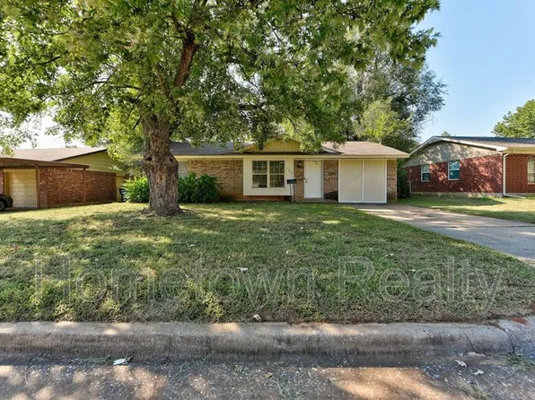 208 W Shadywood Dr, Midwest City, OK 73110