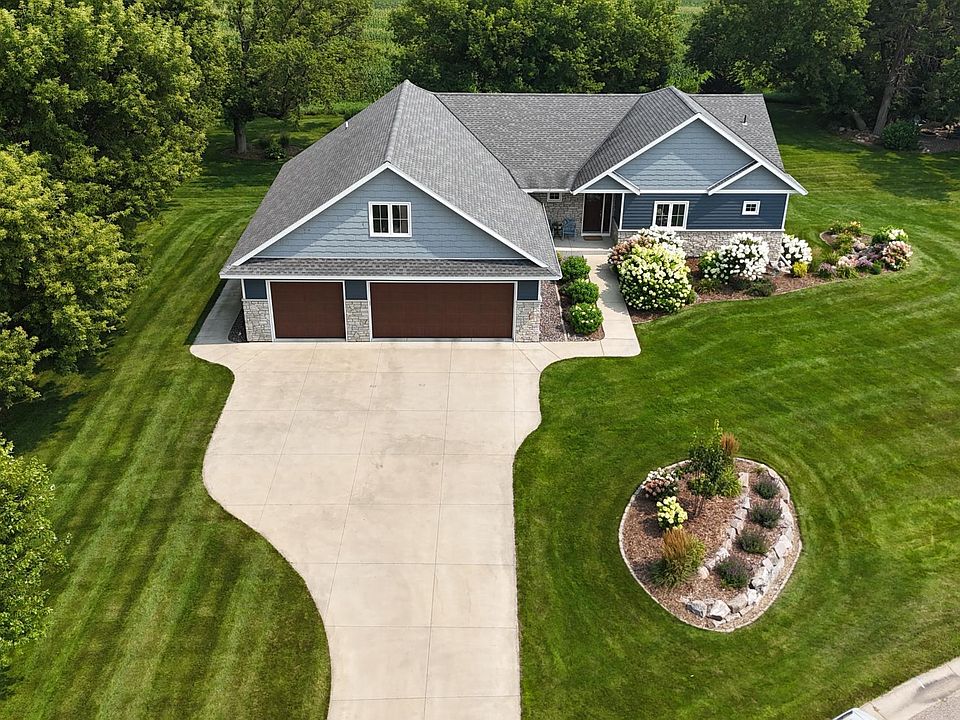 1st image of 1412 Fairacre Ln SW