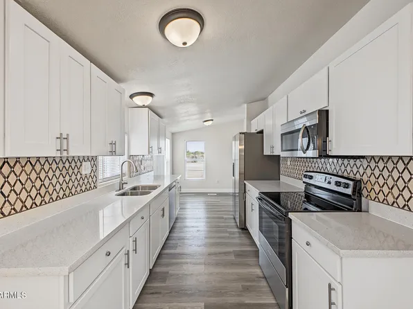 35525 W BAY Circle, Tonopah, AZ 85354