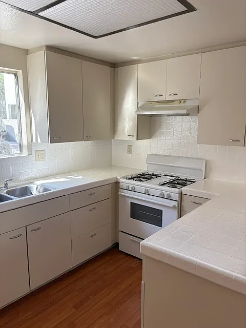 237 Rosemont Ave #3